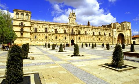 Parador de León